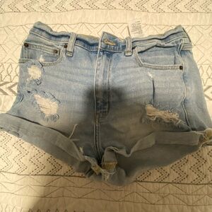 Abercrombie & Fitch High Rise Short